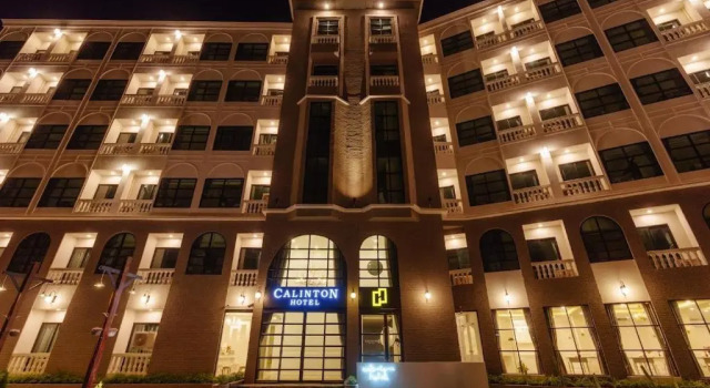 Calinton Hotel, Varaa Hotelli Hotellit North-Eastern Thailand pysäköinnillä, Pysäköinti
