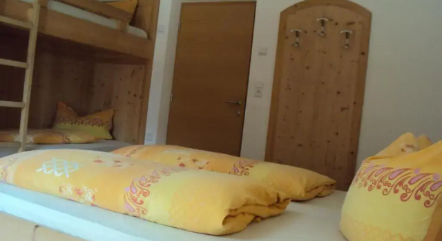 Четырёхместный номер Standard Haus Fliri