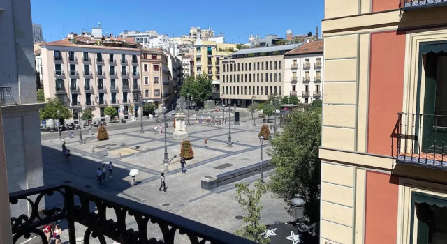 Апартаменты Lovely 3BR Near Palacio Real