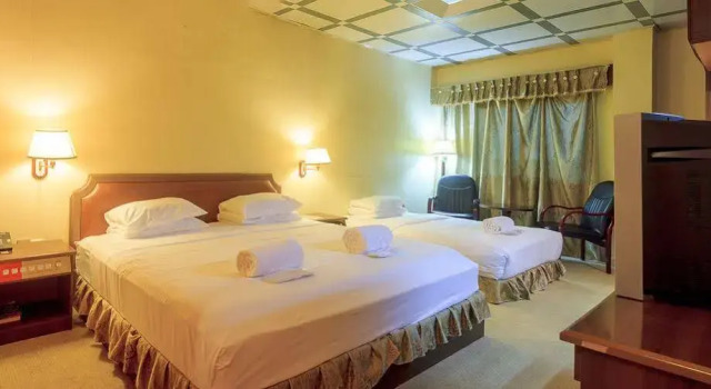 Savannah Hotel