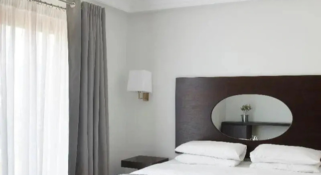 Номер Standard с красивым видом из окна Acropolis Hill Hotel