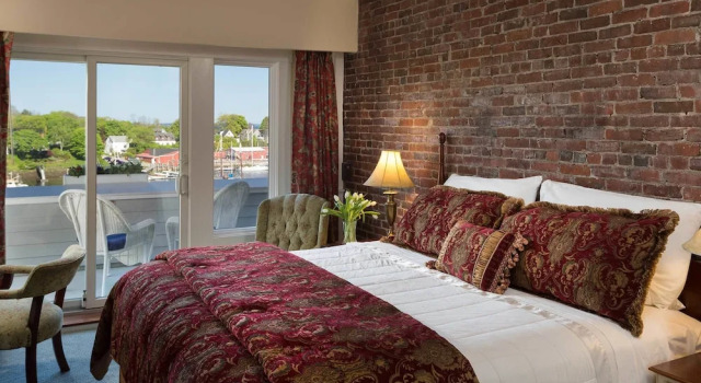Двухместный номер Standard с балконом и с видом на гавань Lord Camden Inn