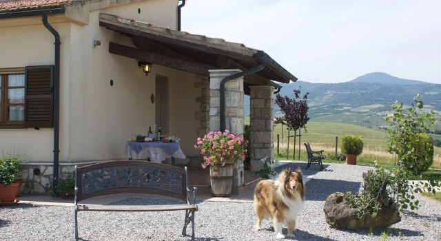 Sant'Ansano, Book Hotel Hoteller i Val d'Orcia med parkering, Parkering