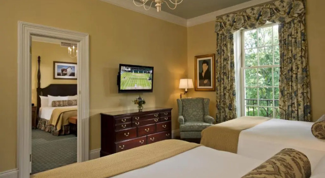 Четырёхместный номер Deluxe The Otesaga Resort Hotel