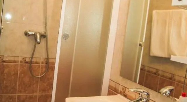 Guesthouse Marija, Prenota Ostello Hotel a Isole Quarnerine con piscina, Piscina
