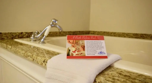 Люкс Deluxe St Michaels Harbour Inn, Marina and Spa