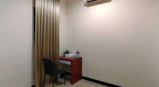 Deluxe room INNCA Jatidiri Villa, Semarang
