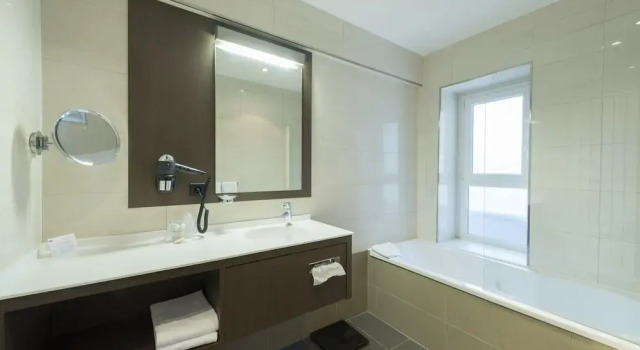 Двухместный номер Executive с балконом Hôtel Bristol
