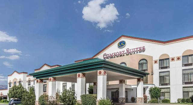 Номер Standard Comfort Suites Ogden Conference Center