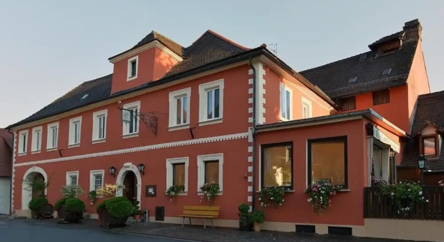 Hotel Grüner Baum, Varaa Hotelli Hotellit Baijeri pysäköinnillä, Pysäköinti