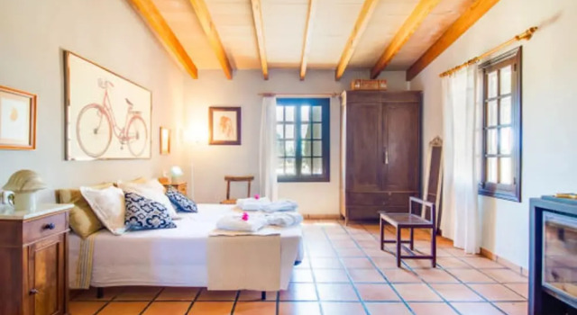 Villa With 3 Bedrooms in Manacor, With Wonderful Mountain View, Private Pool, Enclosed Garden - 20 km From the Beach, Book Villa 4-stjernede hoteller i Manacor, 4*