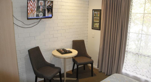 Семейный номер Standard с 2 комнатами Bristol Hill Motor Inn