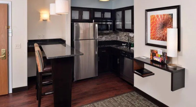Кровать в общем номере Staybridge Suites Sioux Falls at Empire Mall by IHG