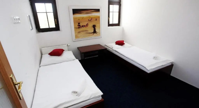 Четырёхместный номер Standard Hotel Širák
