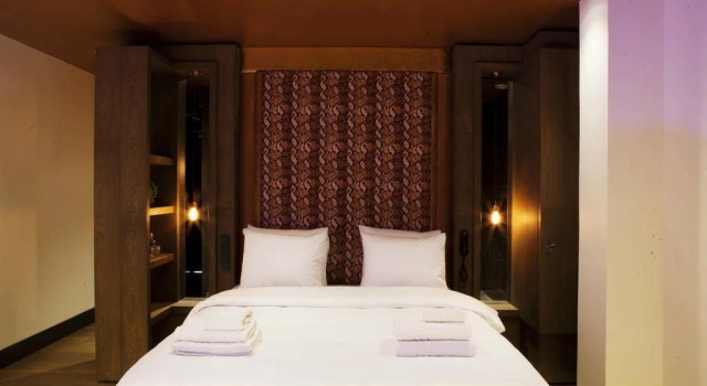 Manzo's Suites