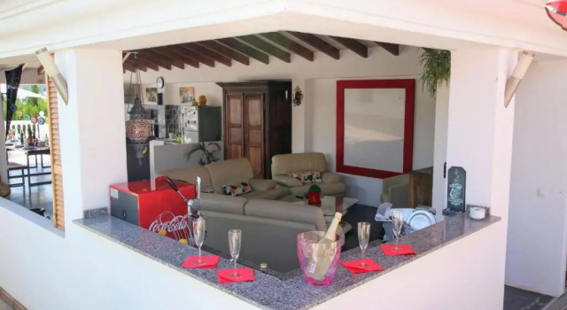 TESS Villa El Mirador