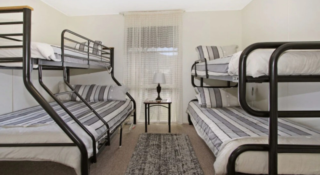 Delany Surprise - Pet friendly house, Varaa Hotelli Bright 