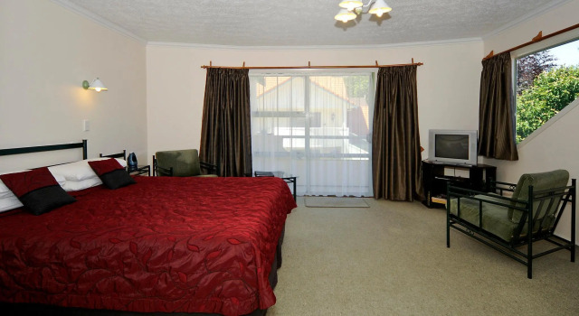 Rotorua Coachman Spa Motel, Забронировать Мотель Отели Озера Роторуа с завтраком, Завтраки