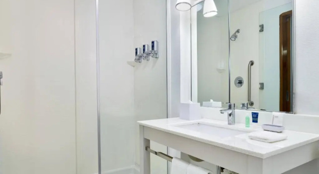 Номер Business Four Points by Sheraton Jacksonville Baymeadows