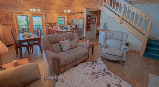 Коттедж Poppy’s Place Cabin
