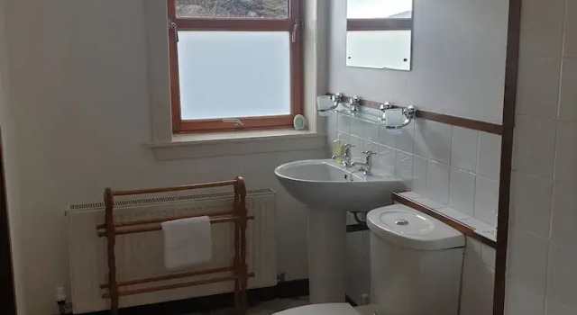 Loch Erisort Hotel, Book Hotel Balallan Isle of Lewis
