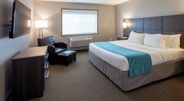 Двухместный люкс c 1 комнатой Paynesville Inn & Suites