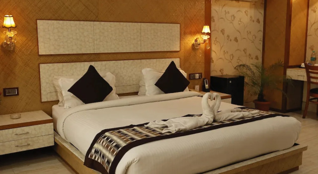 Двухместный полулюкс Hotel Bhargav Grand