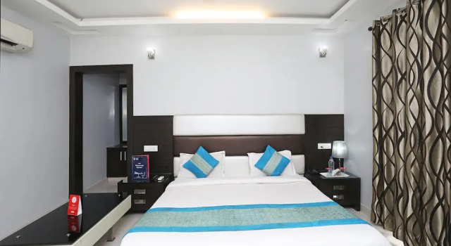 Oyo 11403 Hotel Daffodils, Забронировать Отель Гургаон 