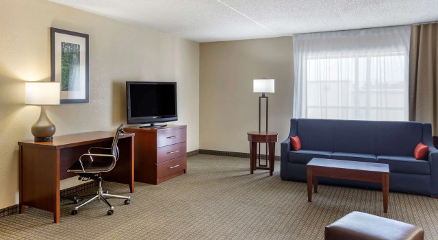 Comfort Inn & Suites Rochelle - DeKalb, Забронировать Отель Отели Иллинойс 4 звезды, 4*
