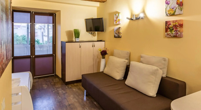 Alfa Apartments Rynok Square 18, Забронировать Апартаменты/квартира Апартаменты Львова, рядом с Дворец Дедушицких, Апартаменты/квартира