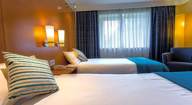 Номер Standard Britannia Leeds Bradford Airport