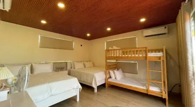 Кровать в общем номере Melaka Hồ Tràm - Beachside Bungalows & Nature Retreat