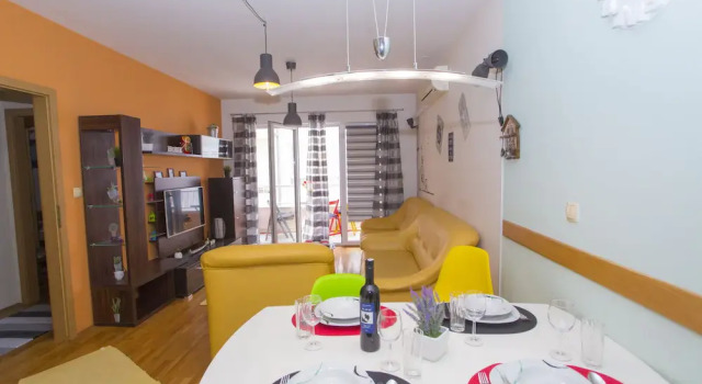 Apartment Beus Centar, Забронировать Апартаменты/квартира Апартаменты Макарска, рядом с Набережная Рива (Макарска), Апартаменты/квартира