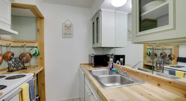 Dallas Condo w/ Pool Access - Walk to Knox Street!, Reservar Apartamento Dallas Dallas - Fort Worth Metropolitan Area