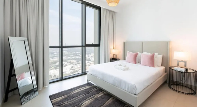Premium 2BR Downtown Apt w Dubai Mall Access, Забронировать Апартаменты/квартира Дубай Эмират Дубай, рядом с Дубайский аквариум