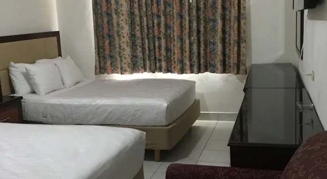 Четырёхместный номер Standard Hotel Guillen