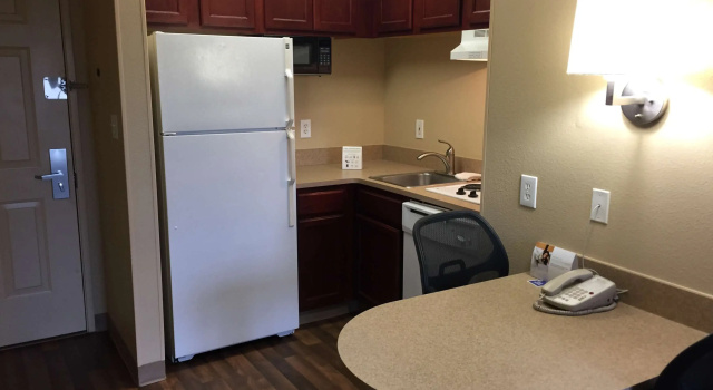 Четырёхместный люкс c 1 комнатой Extended Stay America - Austin - Northwest/Arboretum - The Domain