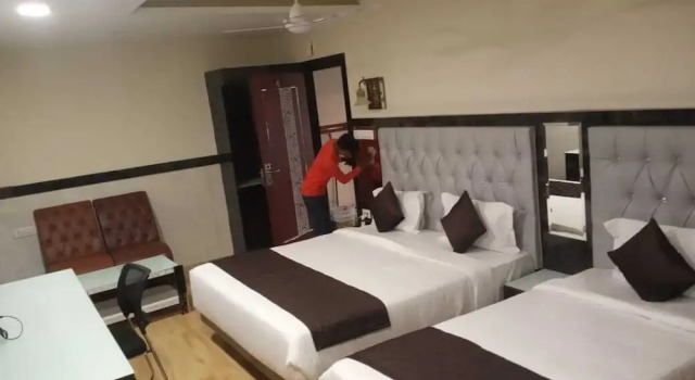 Hotel Bidar Gateway, Забронировать Отель Отели штата Карнатаки с парковкой, Парковка