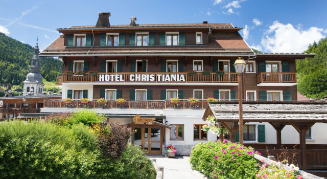 Hotel Christiania, Забронировать Отель Ла-Клюза Лыжный курорт на озере Анси