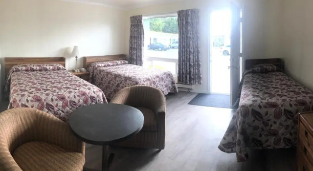 Трёхместный номер Standard Century Motel