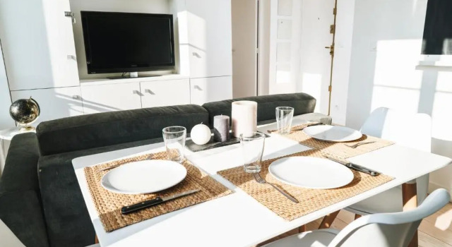 ★ Parisian Romantic Hideaway ★, Book Apartment  