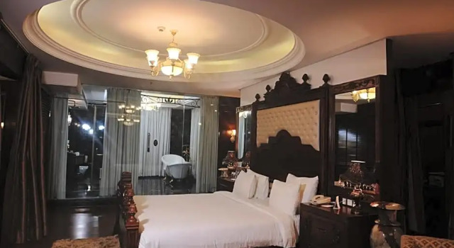 Люкс Executive Ramada Plaza by Wyndham Chandigarh Zirakpur