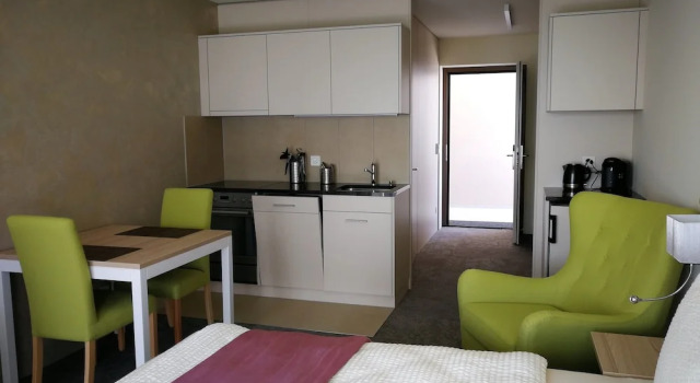 Апартаменты Standard с балконом wohnMOTEL