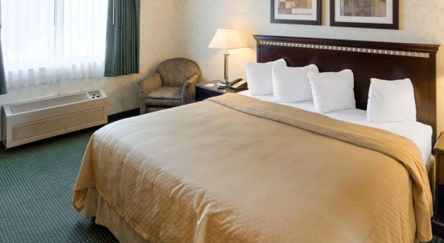 Двухместный номер Standard Quality Inn near Northtown Mall & National Sports Center