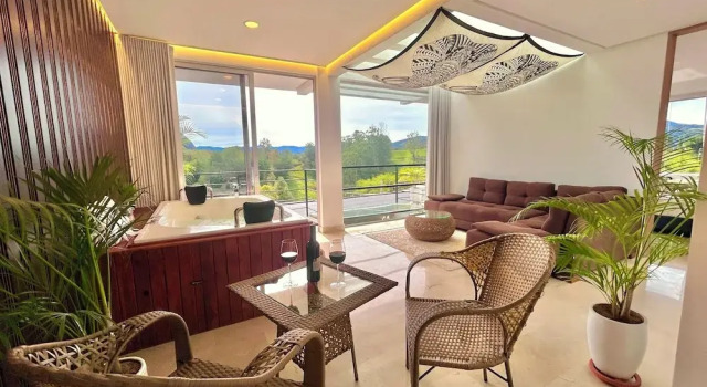 Люкс Grand с балконом Arvum Hotel Boutique
