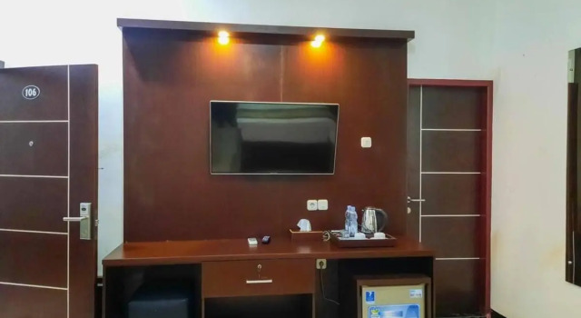 Люкс Wisma Auliyah Kolaka Utara Mitra RedDoorz