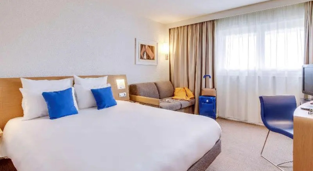Двухместный номер Standard Novotel Poissy Orgeval