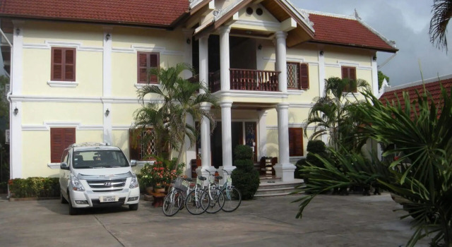 Phonepraseuth Guesthouse, Забронировать Гостевой дом Гостевые дома Луангпхабанг, Гостевой дом