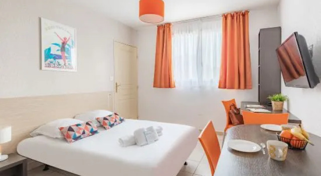 Апартаменты AppartCity Classic Marseille Aéroport - Vitrolles
