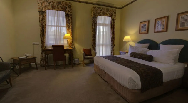 Номер Deluxe Royal Exchange Hotel